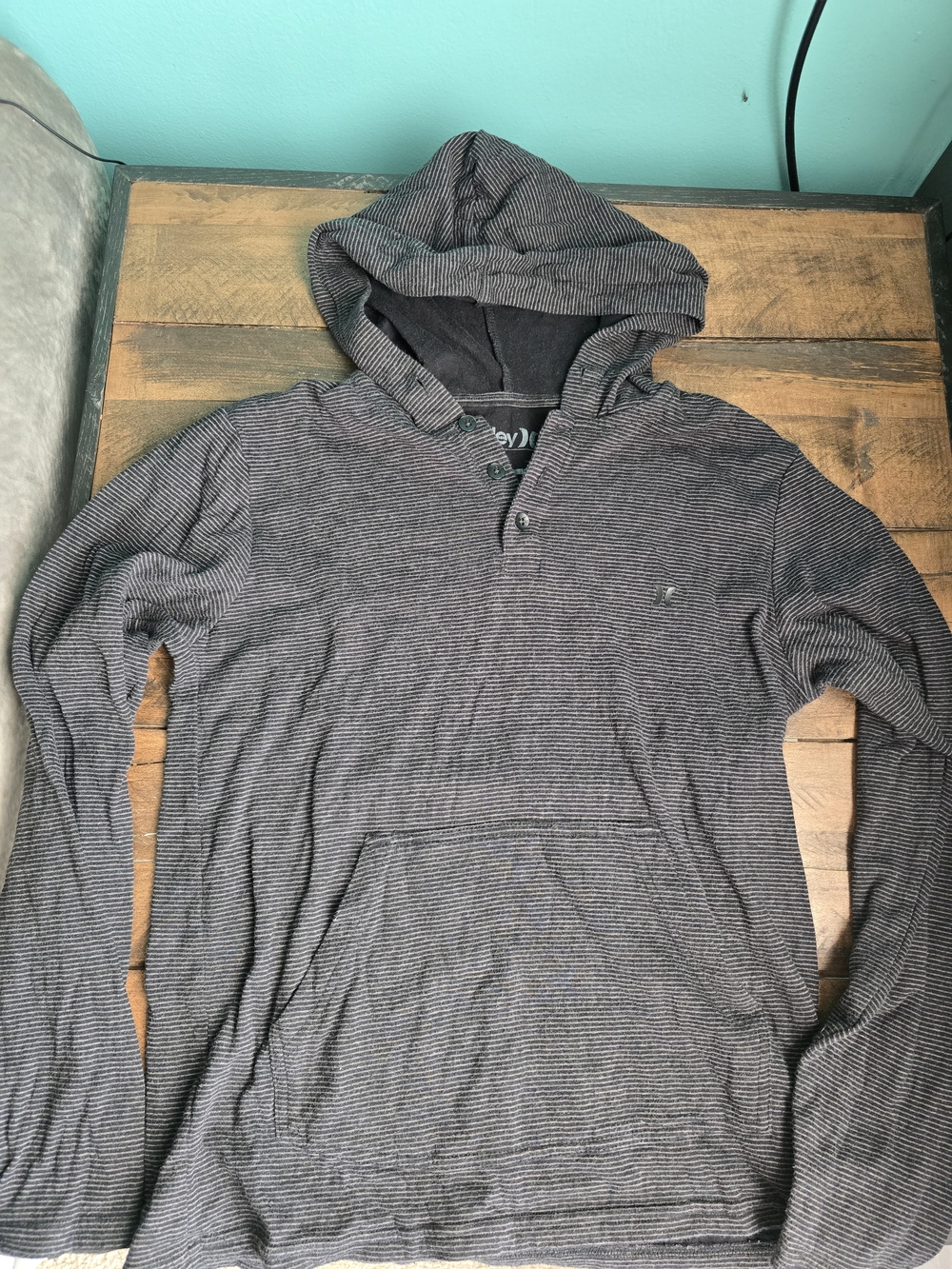 Hurley Men's Hooded Pullover - Charcoal Gray Stripes